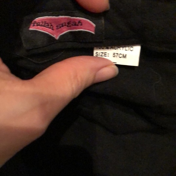 Black Winter Hat - Picture 4 of 4